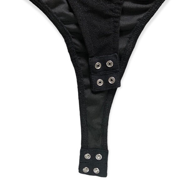 Ember Black Sheer Wrap Front Cap Sleeve Bodysuit - Picture 5 of 7